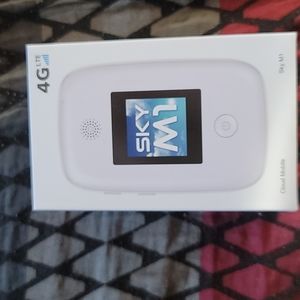 Sky M1 Hotspot & phone